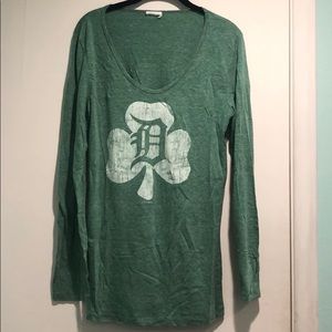 Women’s Green Clover Detroit Long Sleeve V-Neck